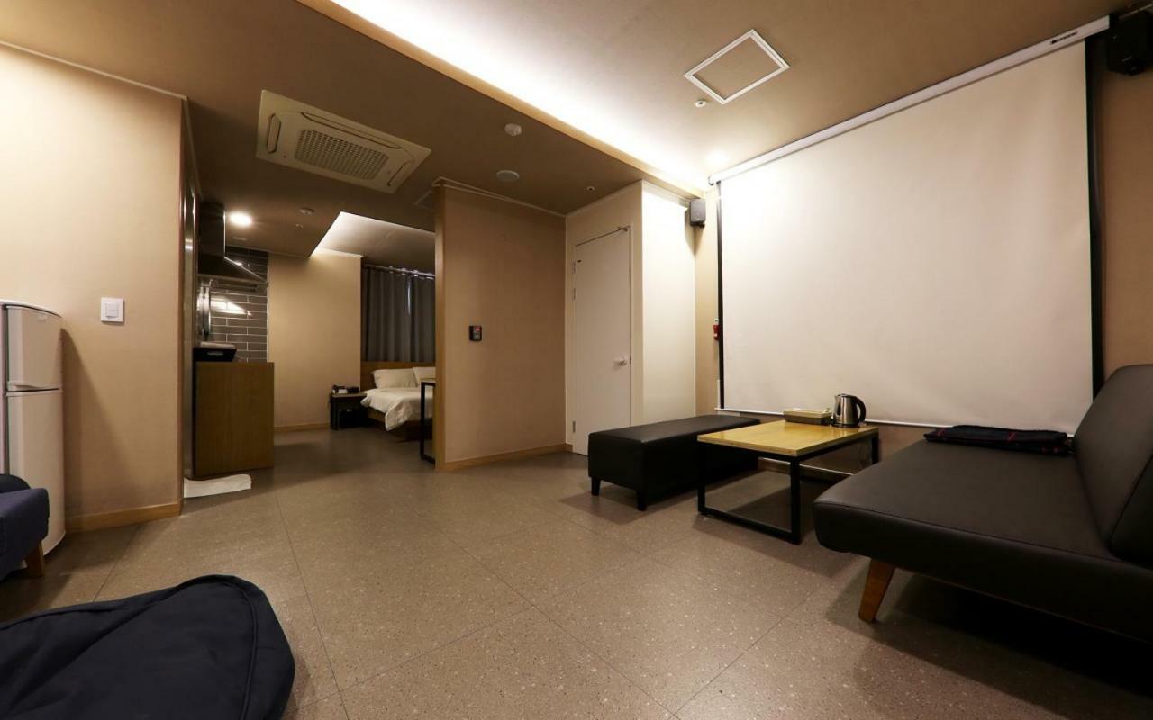 A7 Hotel Suwon Eksteriør billede